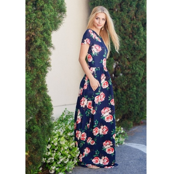 NWT Short Sleeve Floral Maxi by Reborn J - Picture 3 of 8